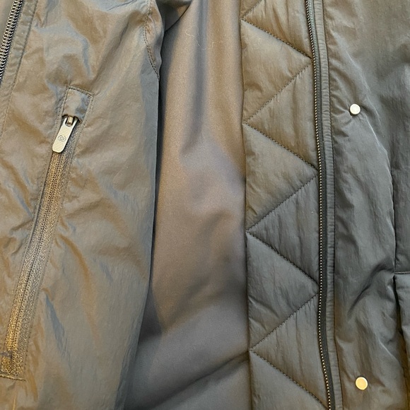 lululemon 3-in-1 Insulated Bomber: Black, 8 - Picture 9 of 15